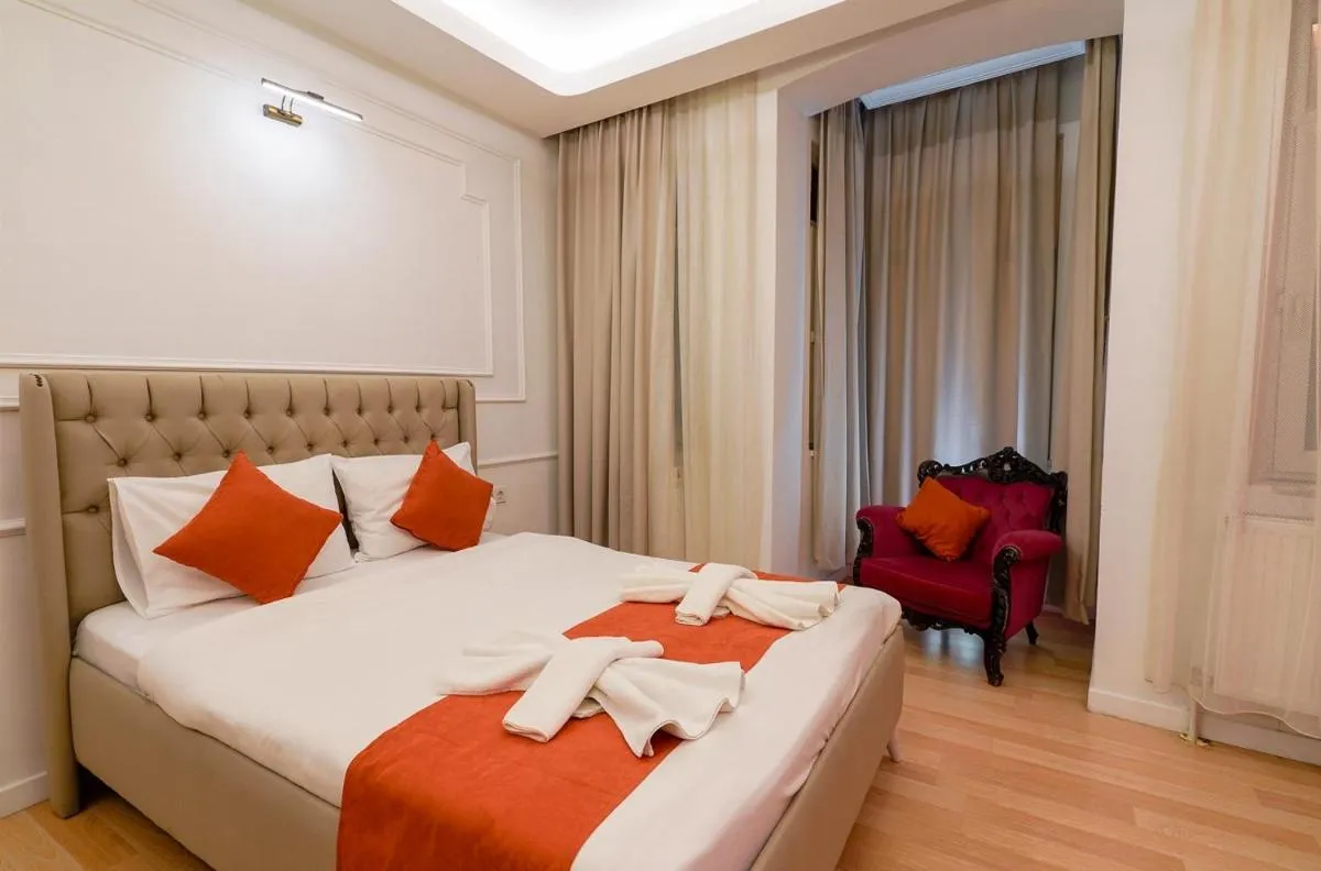 Image 5 of White Bolshoi Rooms