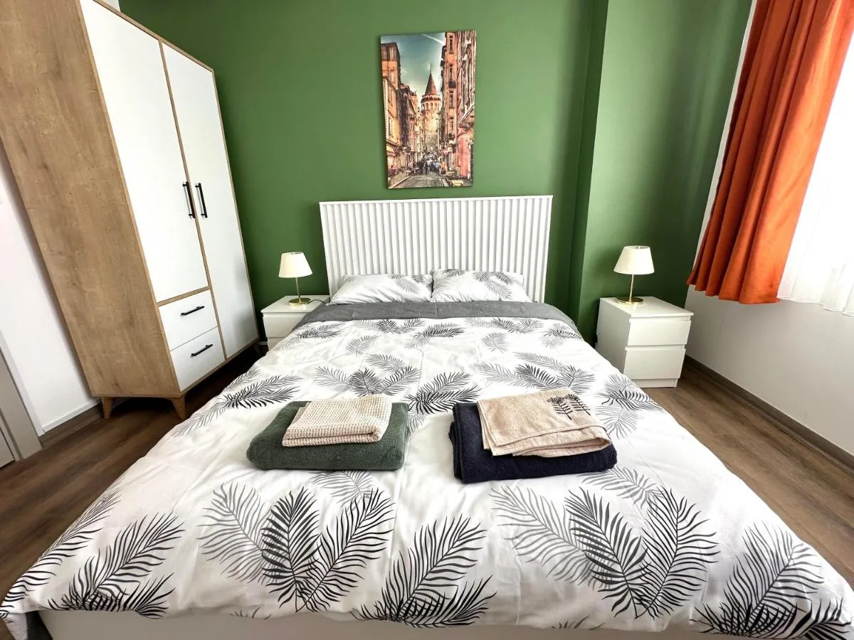 Image 1 of Yellowhouse Room 5