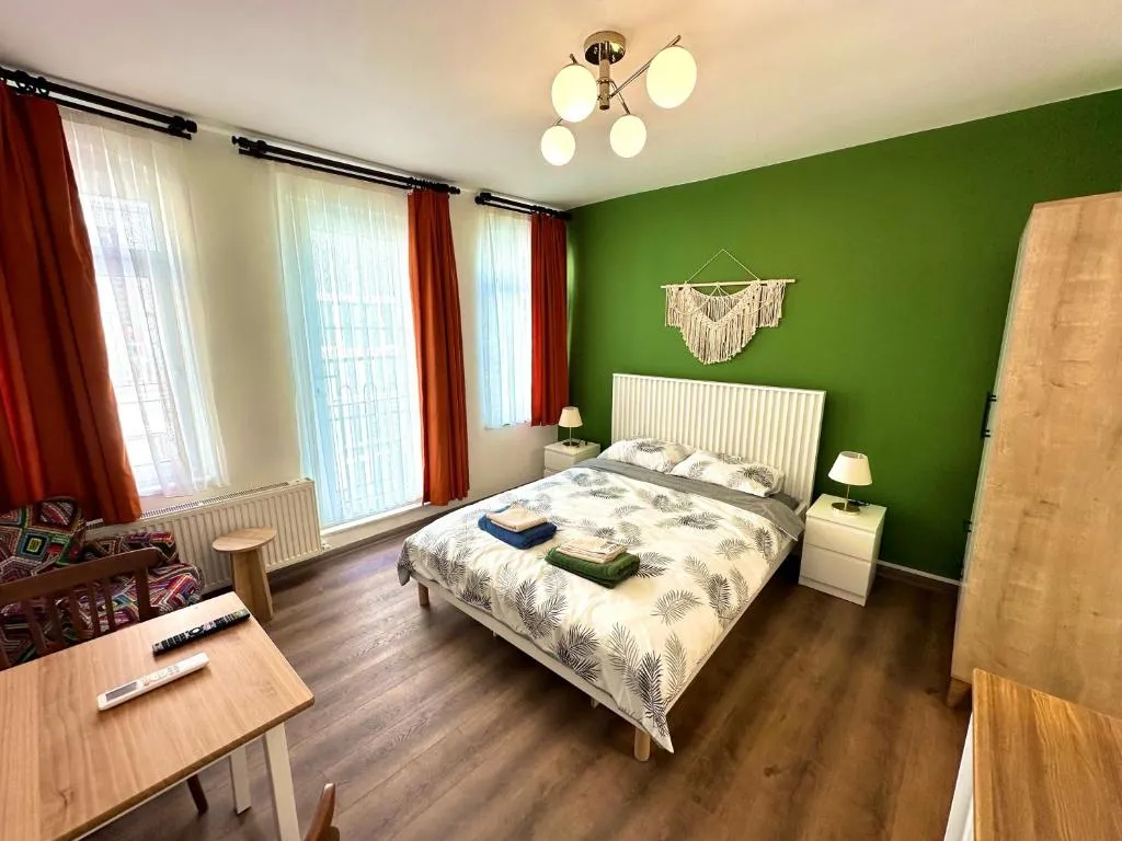 Image of Yellowhouse Room 6
