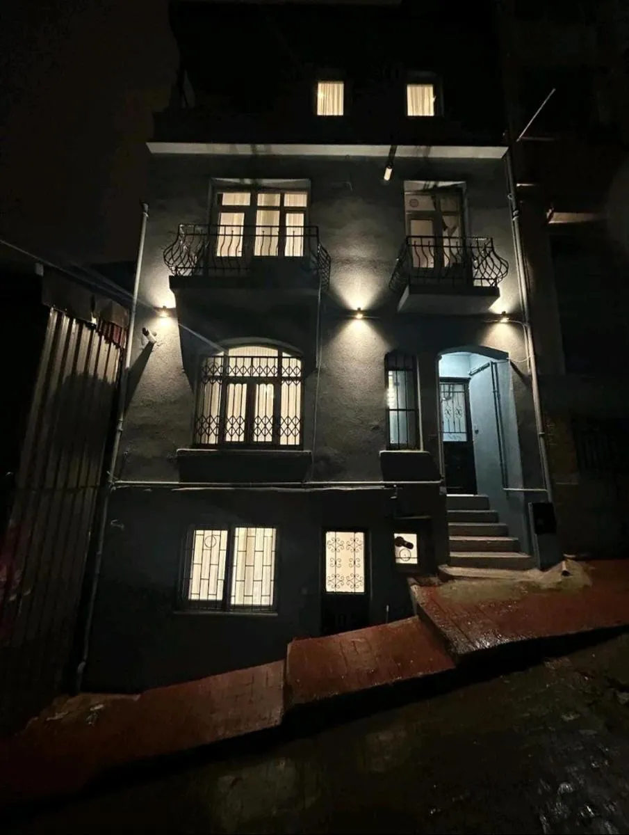 Image 2 of Yeni , Merkezî , Galata’da #3