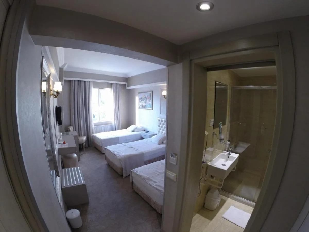 Image 4 of deniz otel