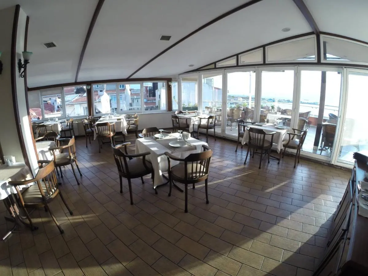 Image 6 of deniz otel