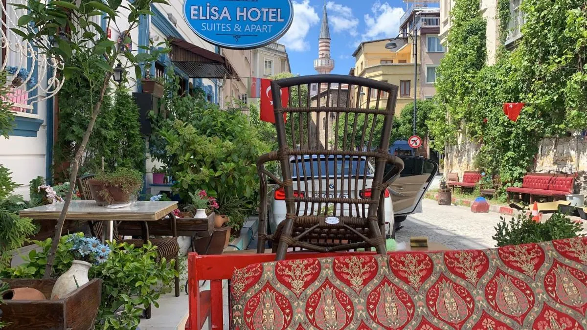 Image 2 of elisa hotel