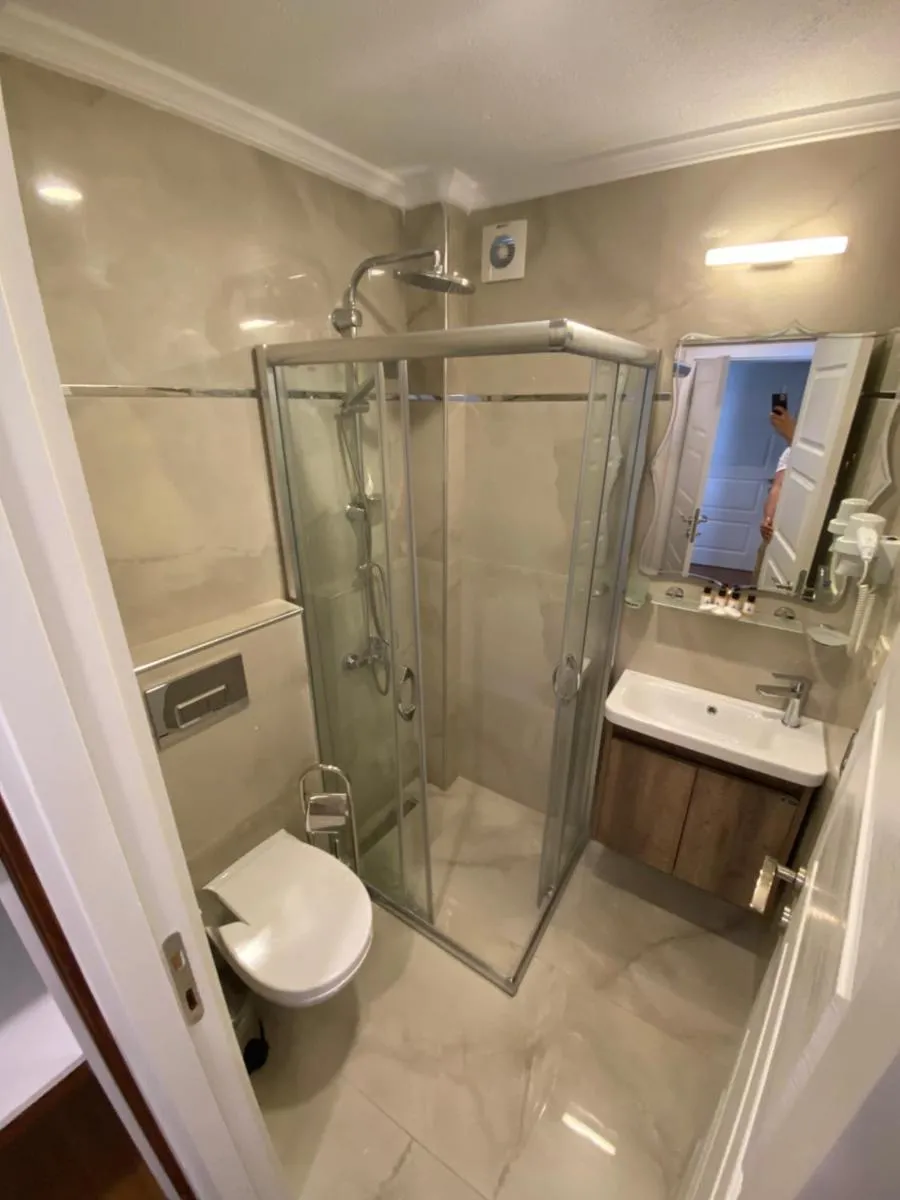 Image 1 of elisa hotel