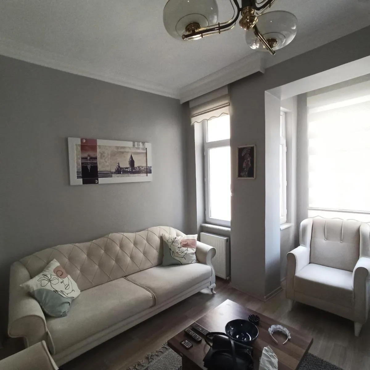 Image 3 of gunes hause