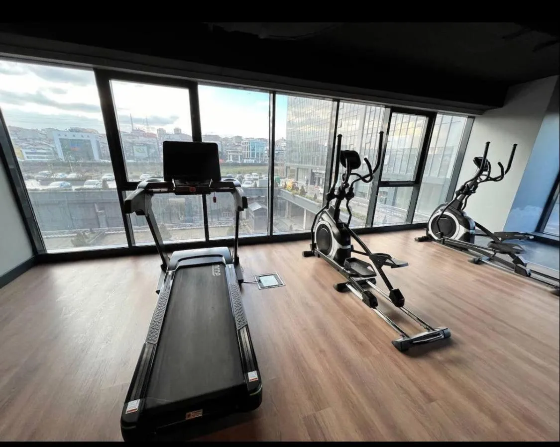 Image 2 of low price luxury apartment city center