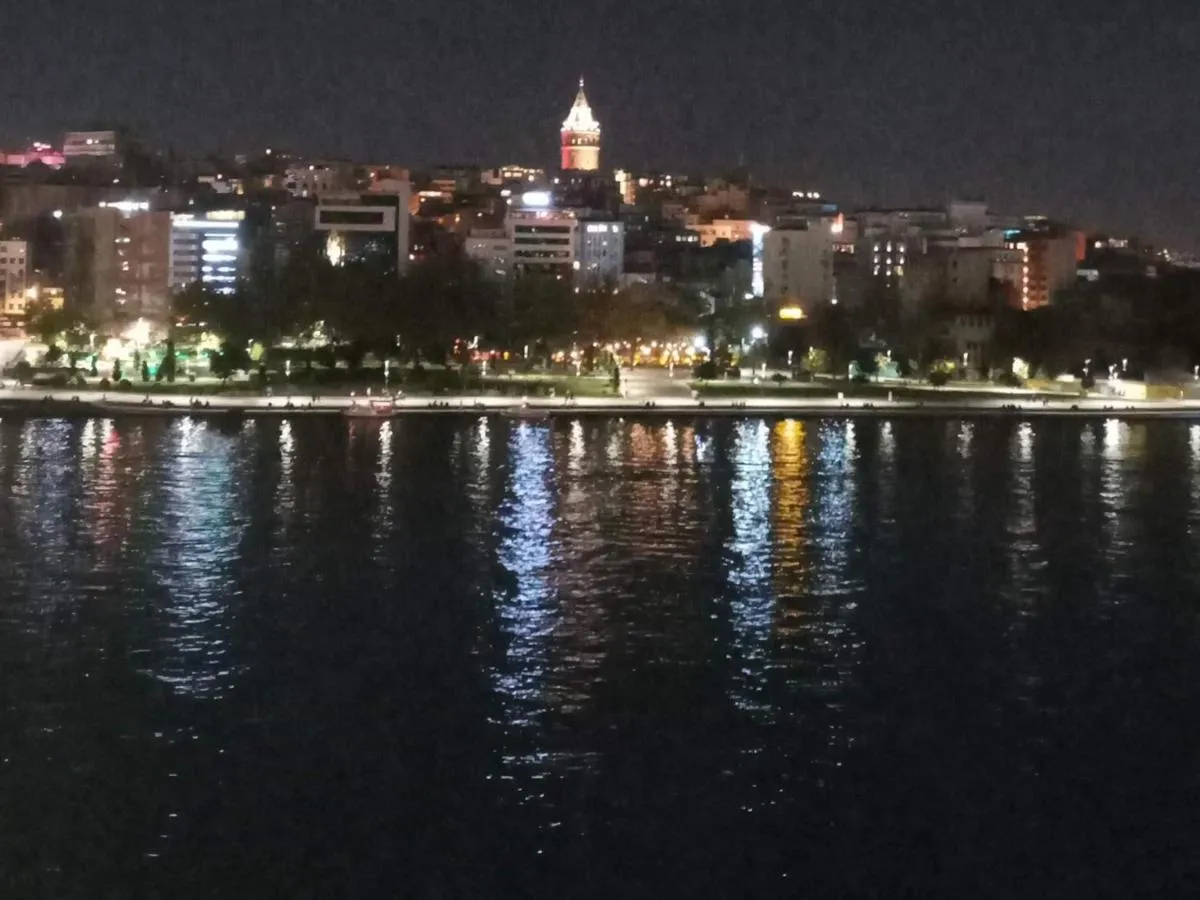 Image 1 of moonlight hotel