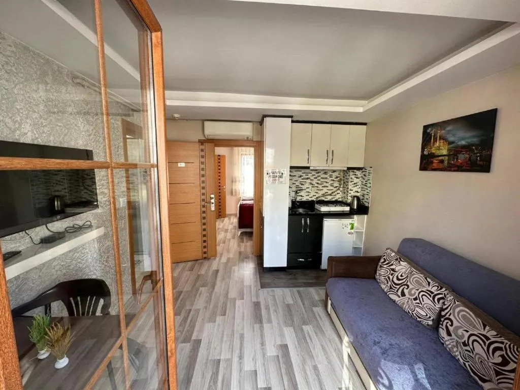 Image 4 of step suites